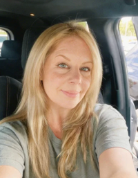 Sheila D., 42